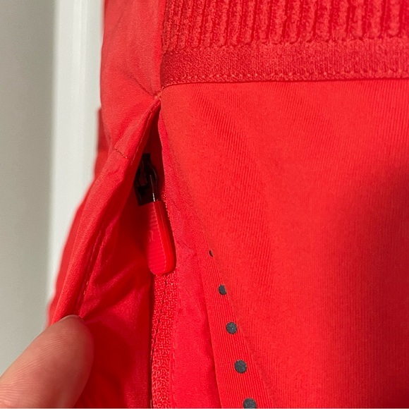 Lululemon Down For it All Vest - Picture 4 of 16